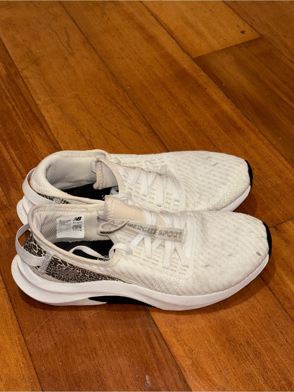 Women’s New Balance White and Black Training Sneakers size 7